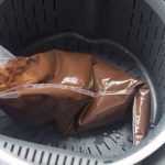 Trick: Wie man Schokolade schmilzt, ohne unseren Thermomix zu verfärben