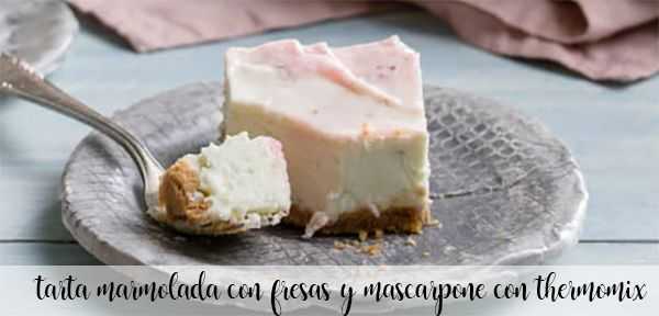 marmorierter Erdbeer-Mascapone-Kuchen mit Thermomix
