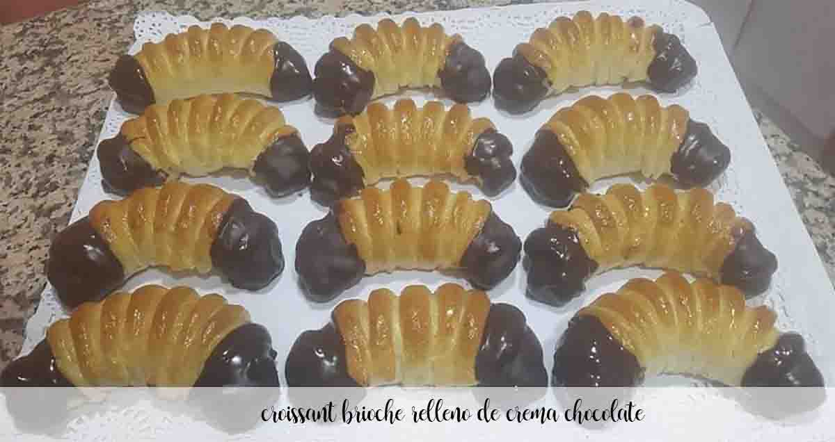 Brioche-Croissant gefüllt mit Schokoladencreme