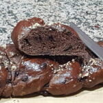 Gevlochten cacao- en chocoladebrood met thermomix
